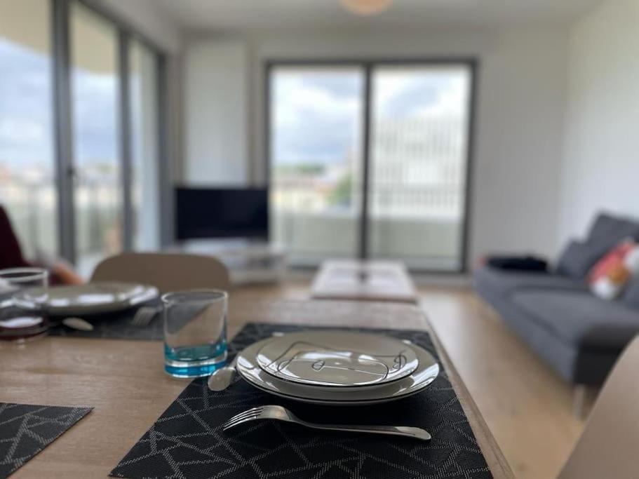 Presqu'Ile, Appartement Neuf Avec Balcon, Salle De Gym Et Parking Caen Eksteriør billede