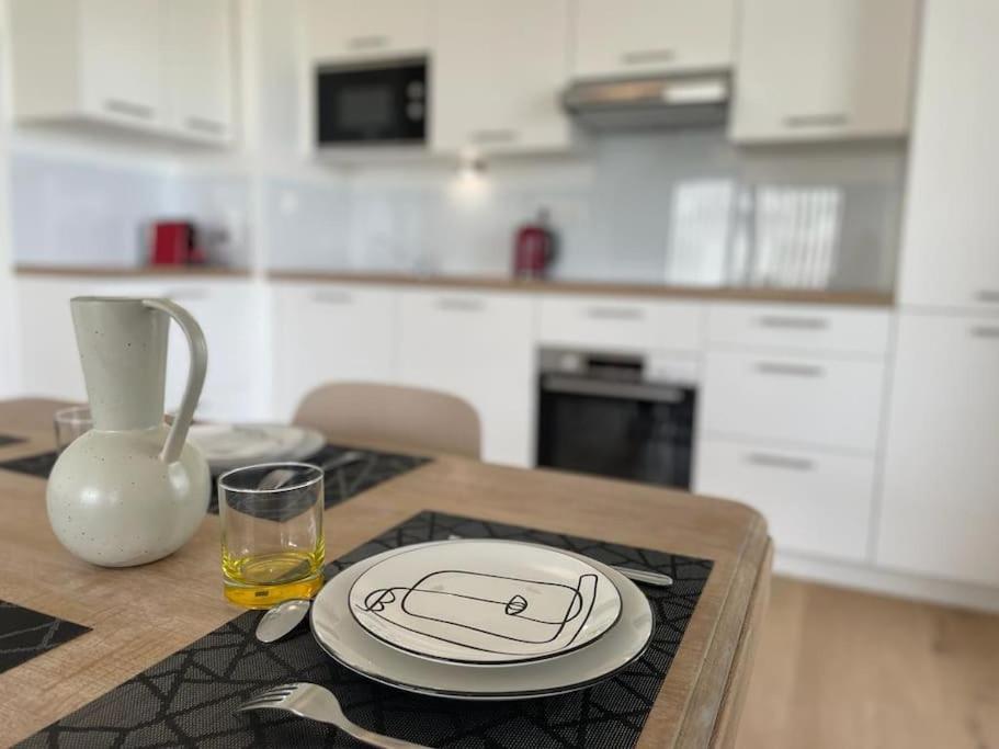 Presqu'Ile, Appartement Neuf Avec Balcon, Salle De Gym Et Parking Caen Eksteriør billede